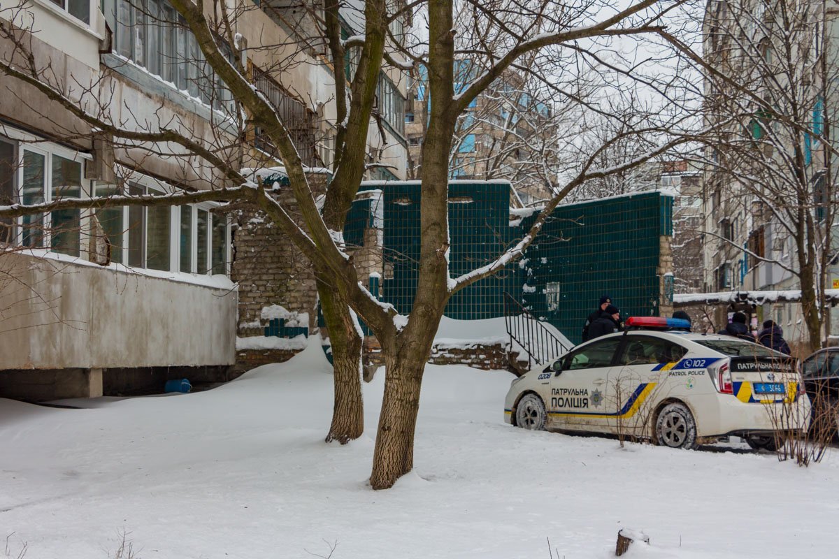 Правоохранители устанавливают личность мужчины Правоохранители устанавливают личность мужчины