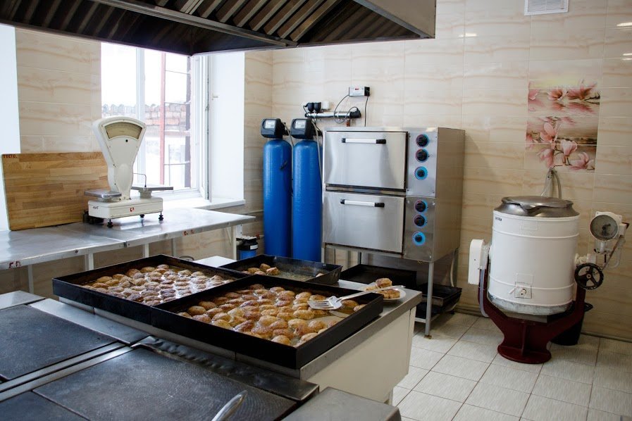 После ремонта пищеблок и столовая школы соответствуют всем современным требованиям и санитарным нормам