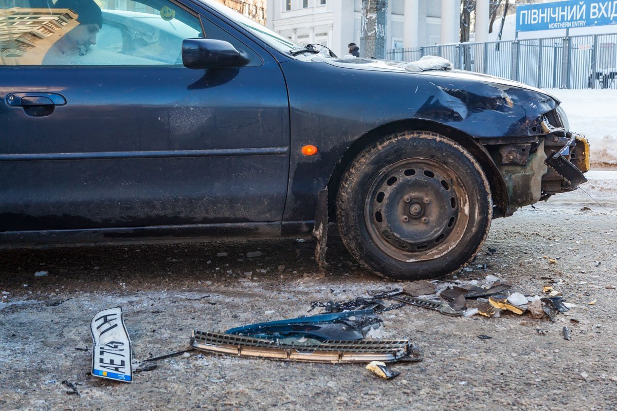 Повреждения на Ford