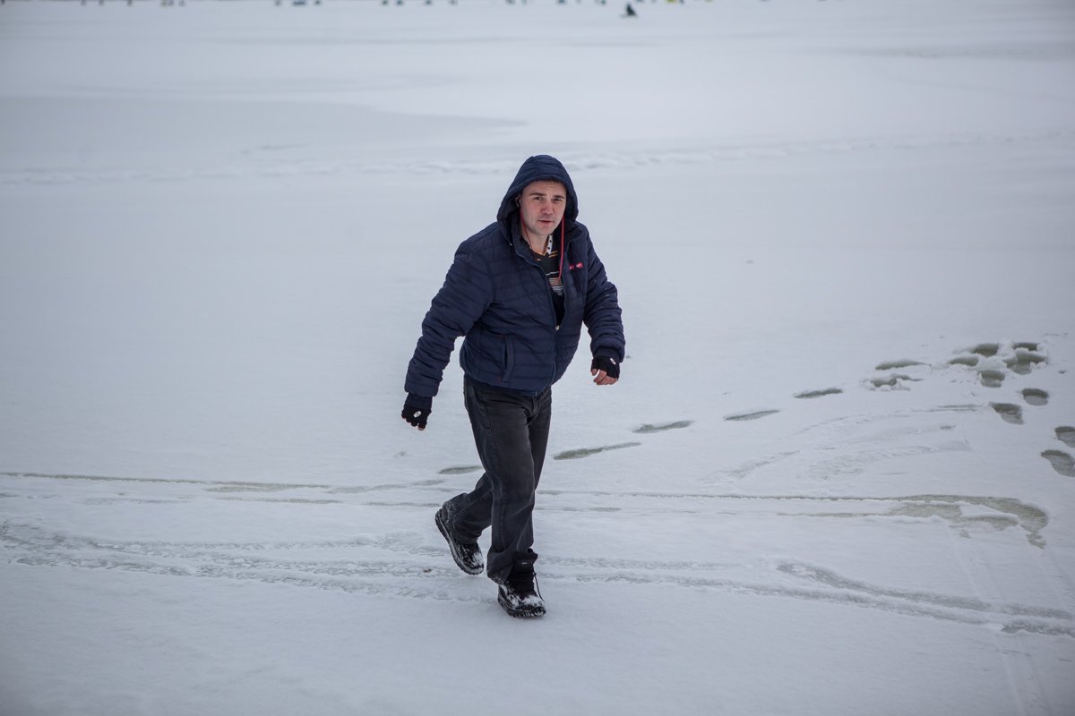 Будьте предельно осторожны, прогуливаясь по льду! Будьте предельно осторожны, прогуливаясь по льду!