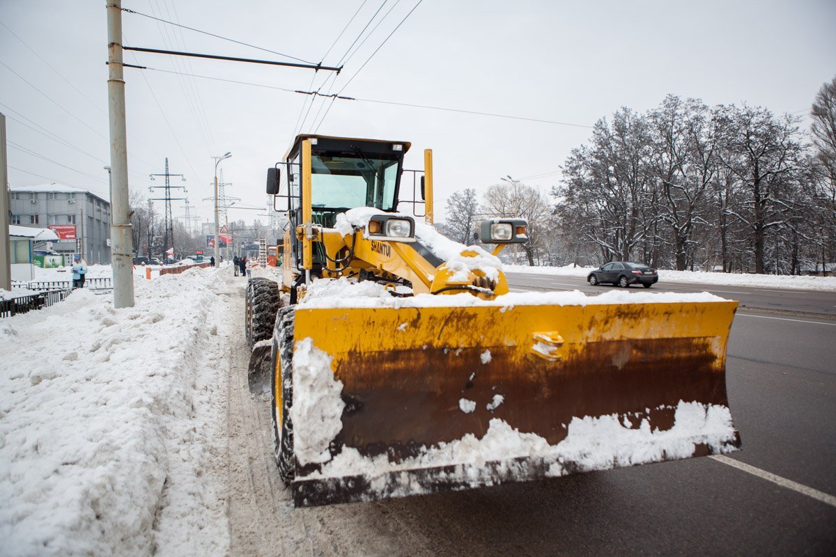 Автопарк коммунальщиков пополнился двумя новыми автогрейдерами Автопарк коммунальщиков пополнился двумя новыми автогрейдерами