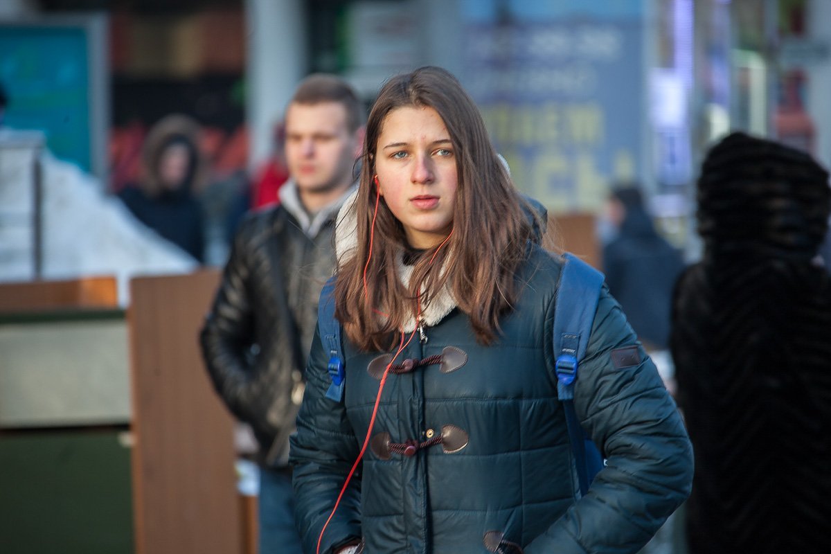 Э, ты че. Я тут вообще-то иду и грущу