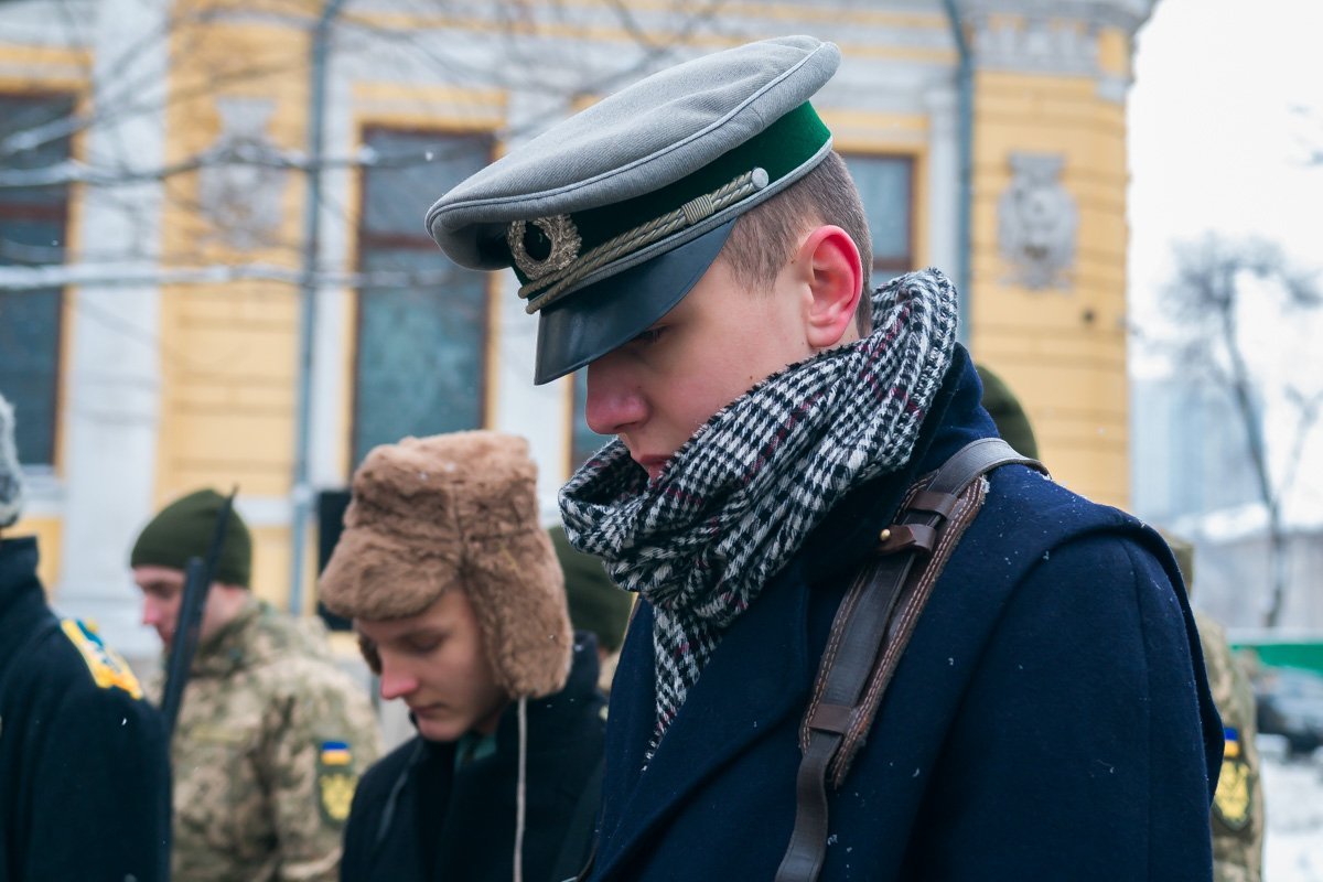 Молодое поколение помнит своих героев Молодое поколение помнит своих героев