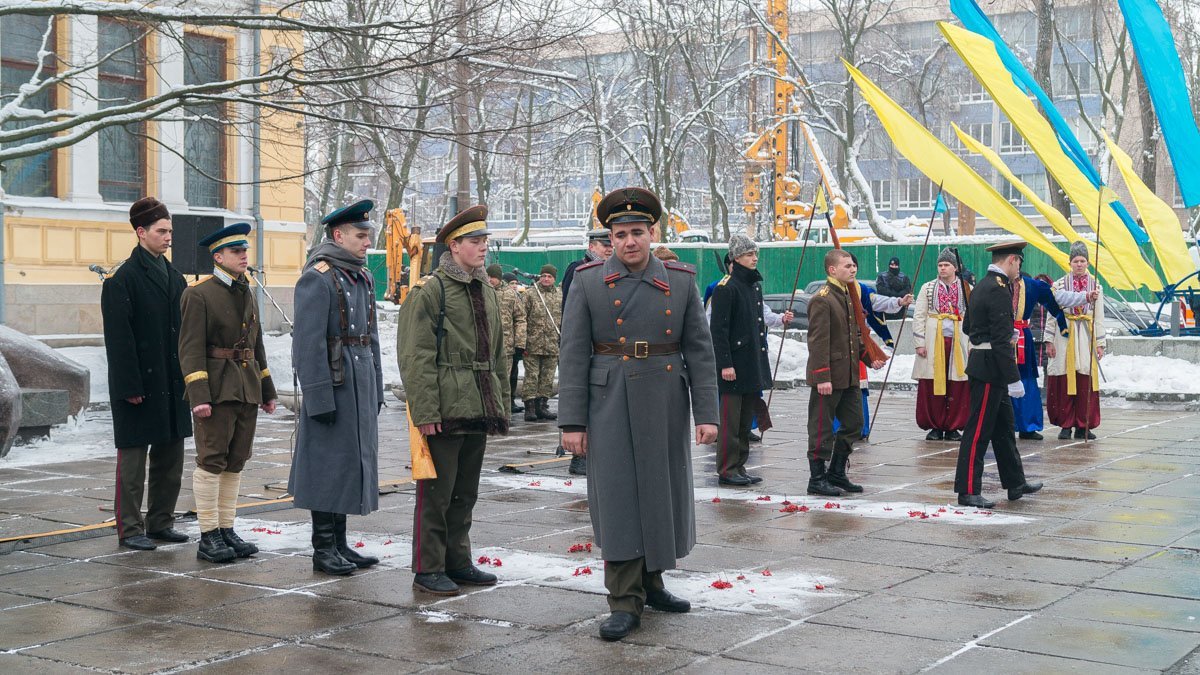 На церемонии декламировали тематические стихотворения На церемонии декламировали тематические стихотворения