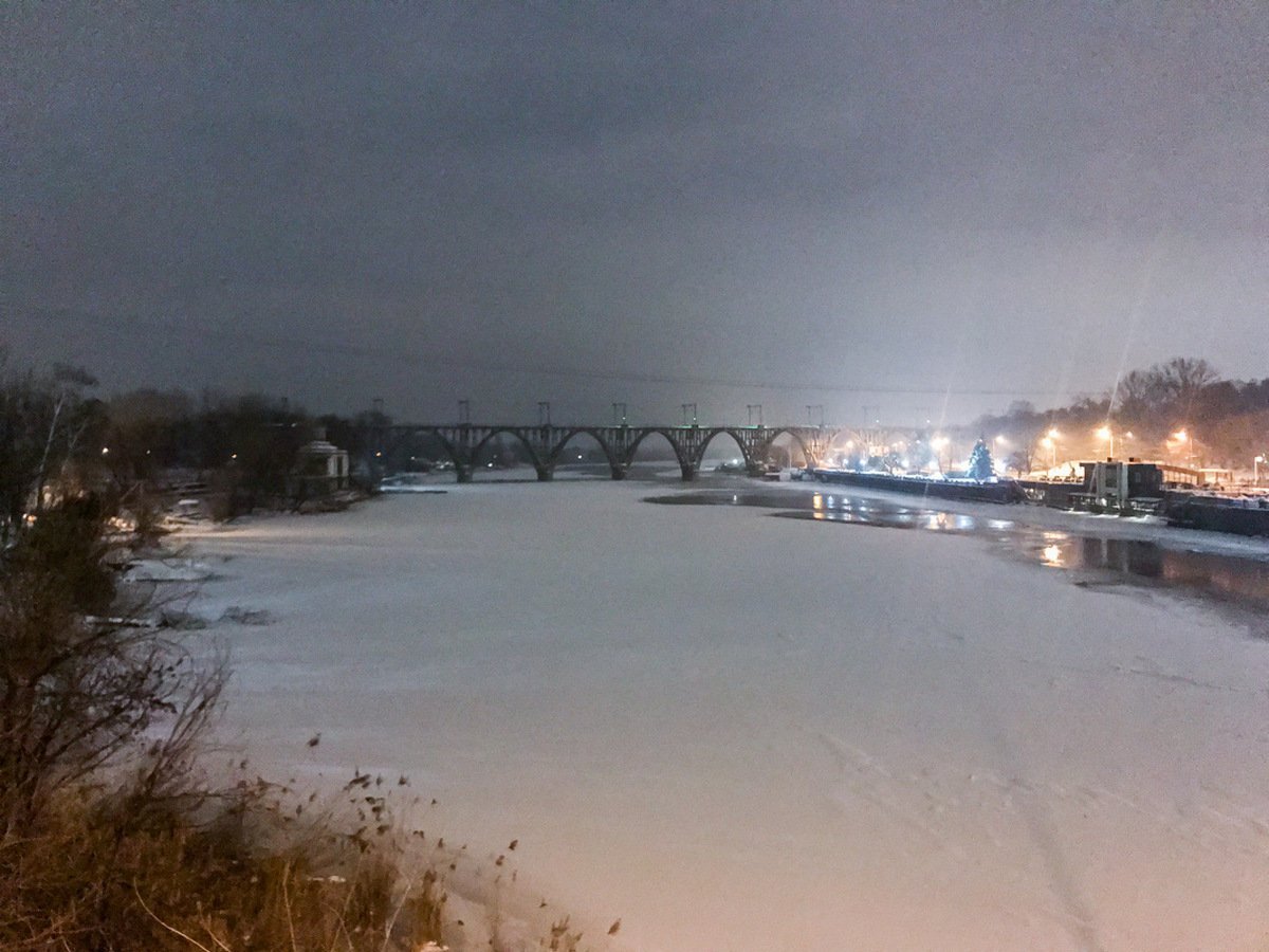 Волшебный зимний пейзаж Волшебный зимний пейзаж
