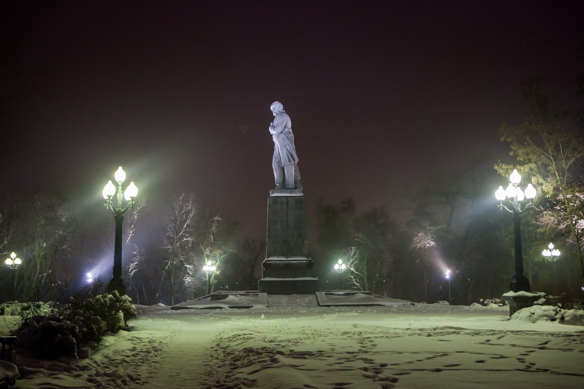 В 1958 году на острове установили памятник Тарасу Шевченко — один из самых больших в Украине В 1958 году на острове установили памятник Тарасу Шевченко — один из самых больших в Украине