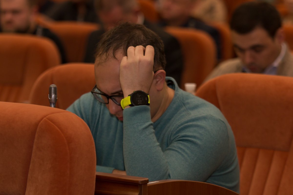 Некоторые депутаты отличаются яркими гаджетами Некоторые депутаты отличаются яркими гаджетами