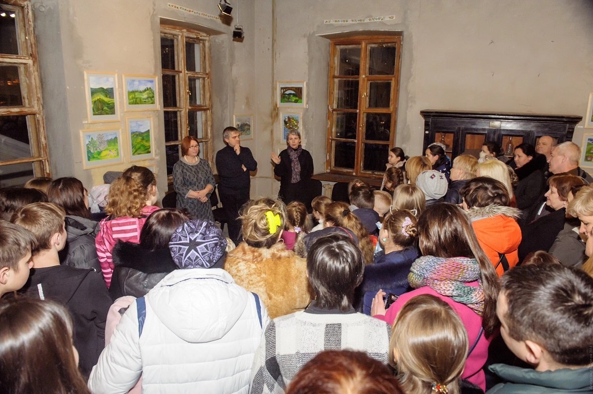 Настроение у всех было праздничное Настроение у всех было праздничное