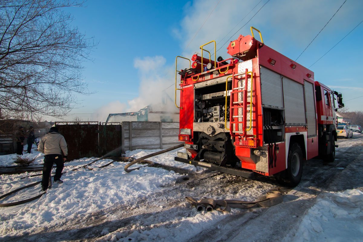 Во время пожара ребенок находился в доме один Во время пожара ребенок находился в доме один
