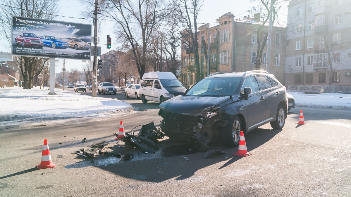 1 февраля на пересечении улиц Шмидта и Владимира Антоновича произошло ДТП