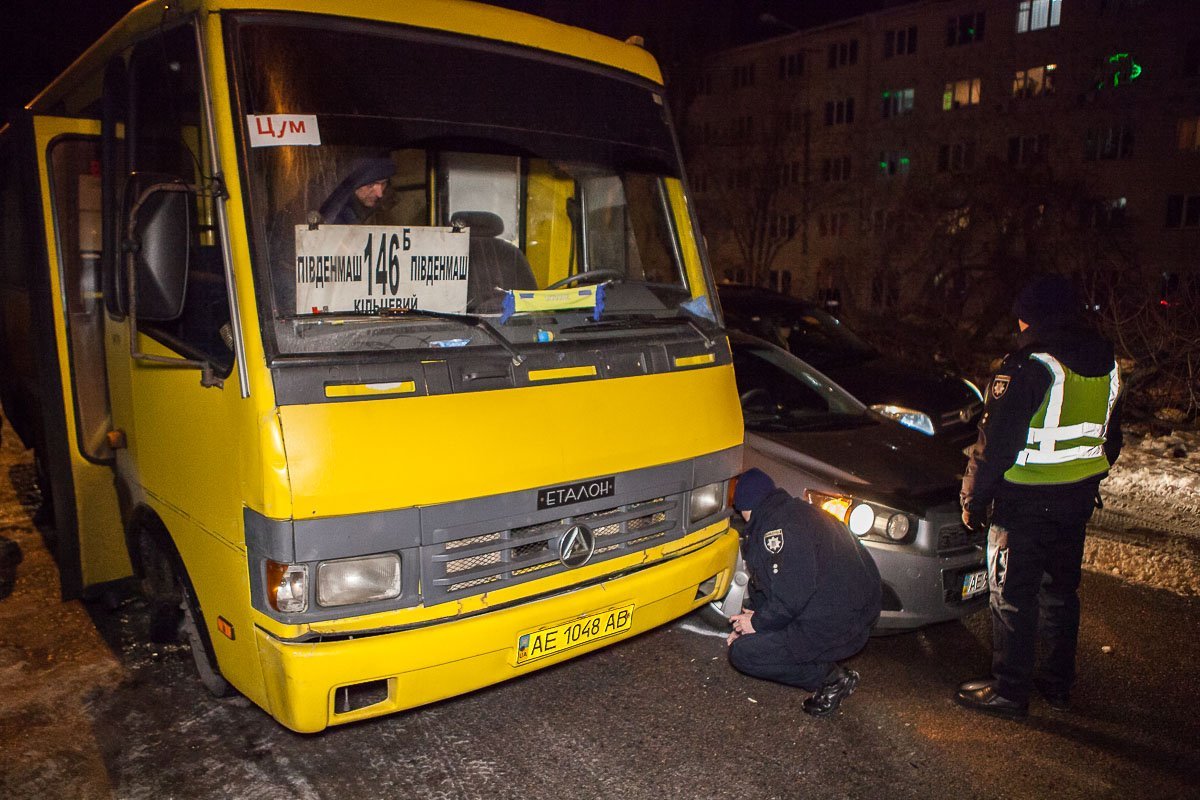 Никто из пассажиров маршрутки не пострадал Никто из пассажиров маршрутки не пострадал