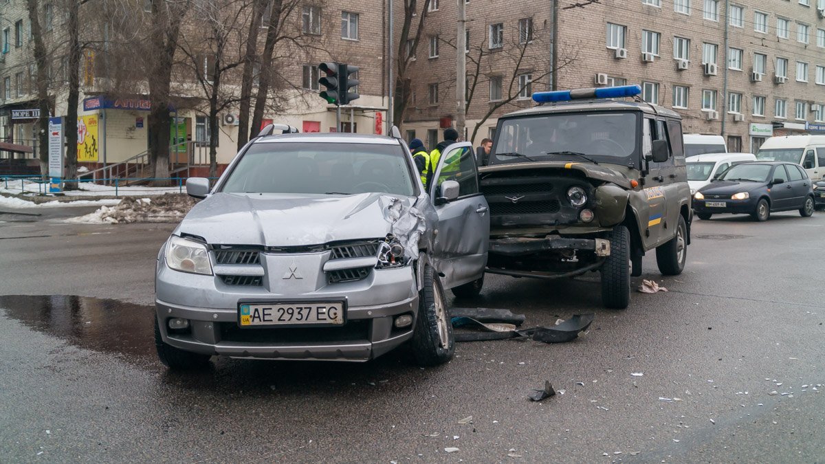 Выяснять причины и подробности ДТП будет следственно-оперативная группа