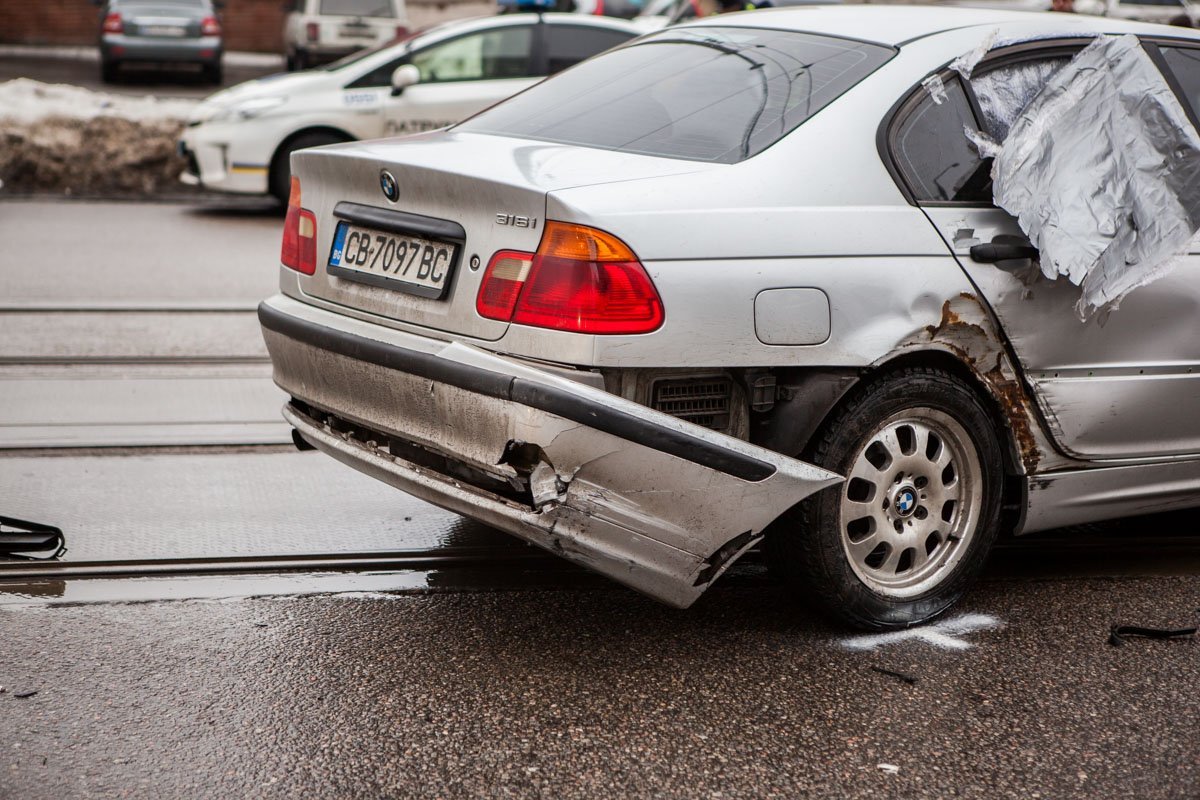 На месте работает экипаж патрульной полиции