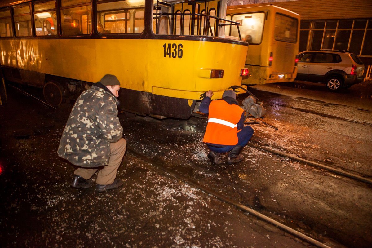 По информации пресс-службы патрульной полиции, в результате аварии пострадал мужчина 1977 года рождения По информации пресс-службы патрульной полиции, в результате аварии пострадал мужчина 1977 года рождения
