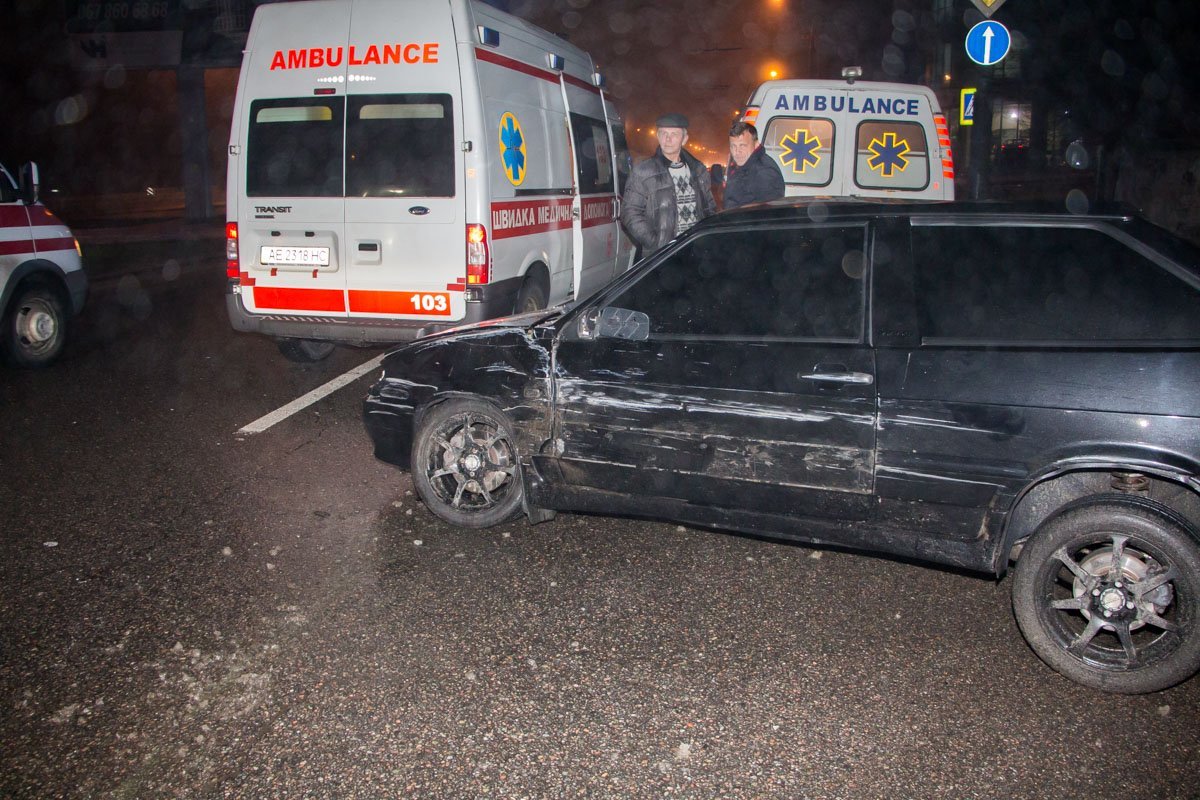 На месте событий работали 2 "скорые" помощи