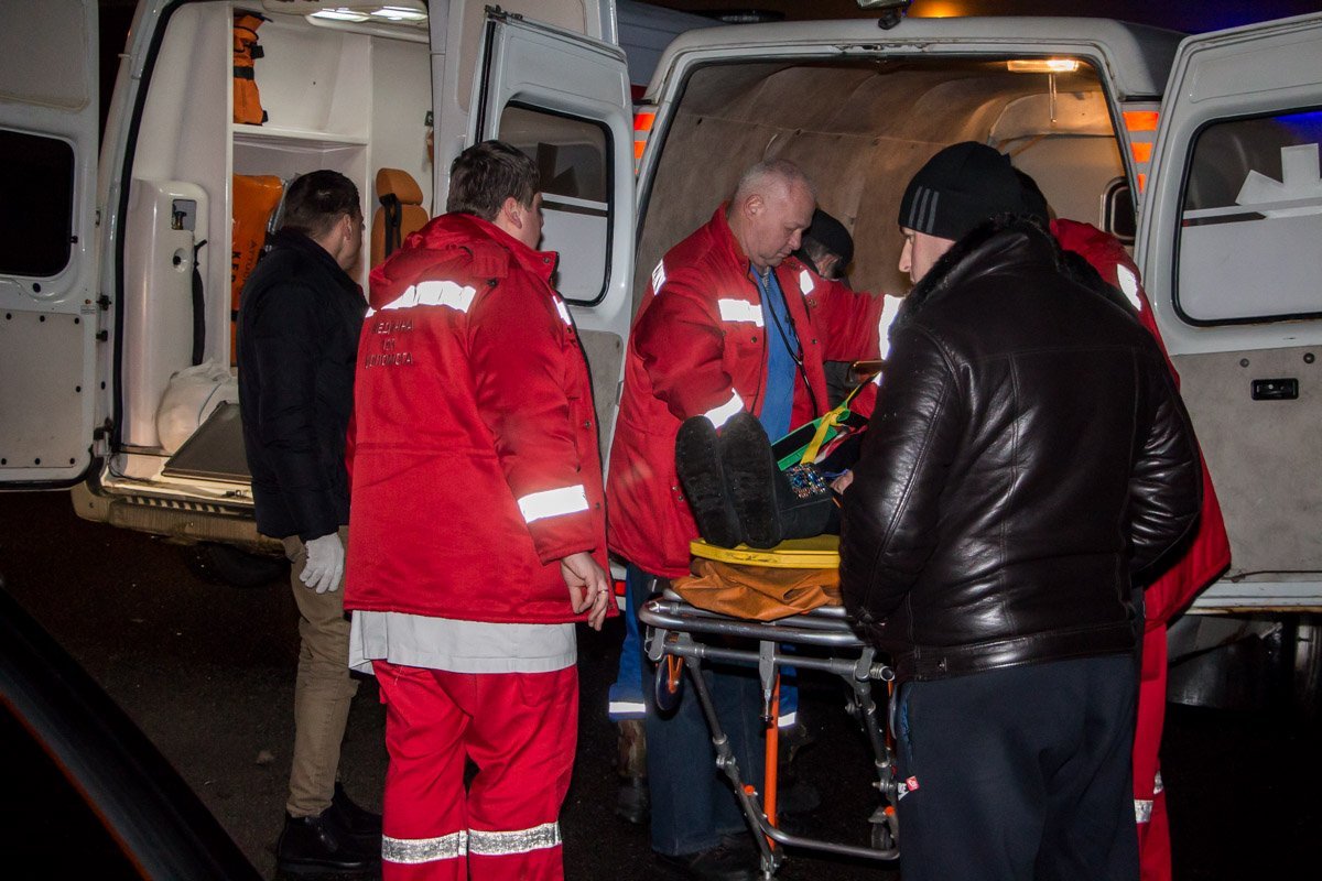 Врачи сразу же увезли пострадавшую