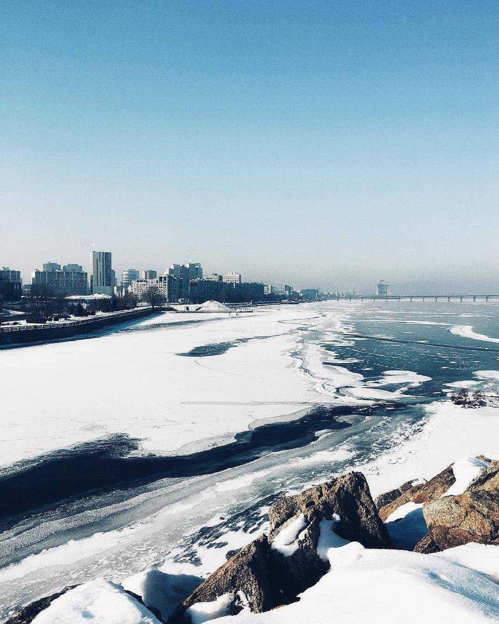 Ледяной Днепр. Фото: v.pereiaslavskyi 