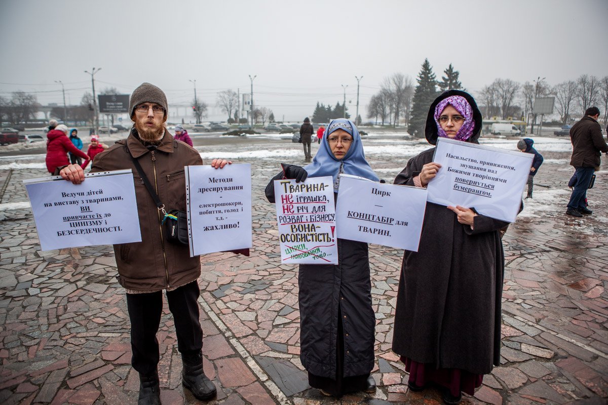 Представители православной церкви также присоединились к акции против насилия над животными Представители православной церкви также присоединились к акции против насилия над животными