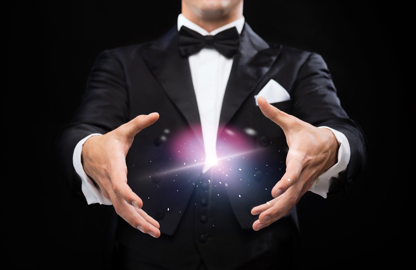 Ловкость фокусников поражает Ловкость фокусников поражает