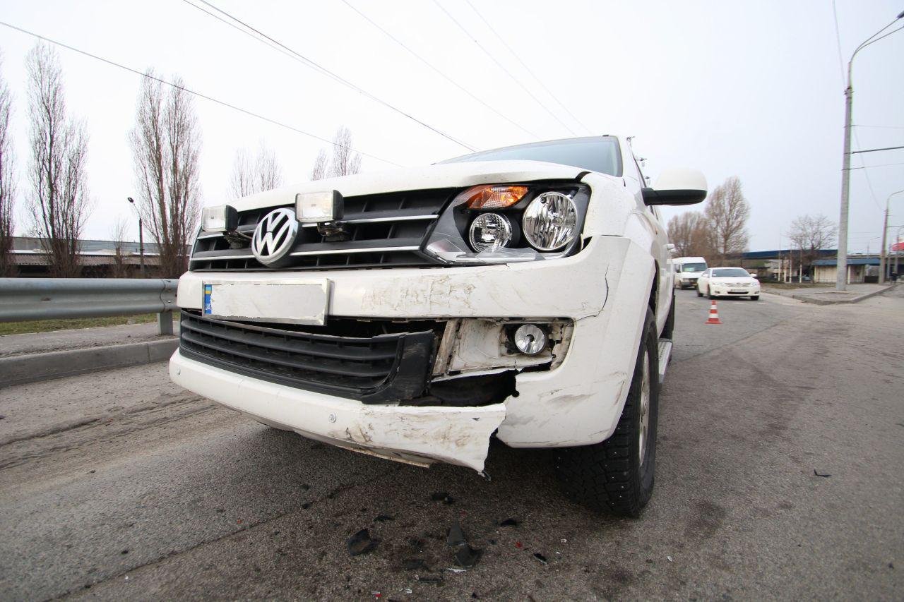 Оба автомобиля повреждены