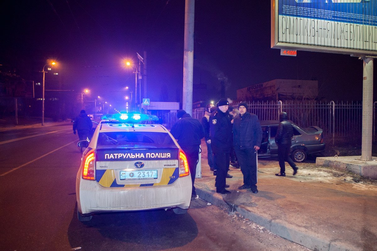 На месте работают сотрудники патрульной полиции и СОГ