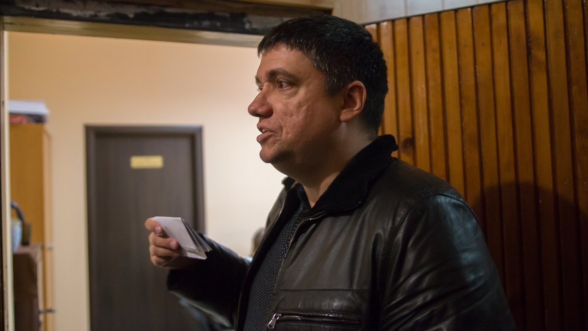 Константин Бильцан пожаловался на выбитый палец Константин Бильцан пожаловался на выбитый палец