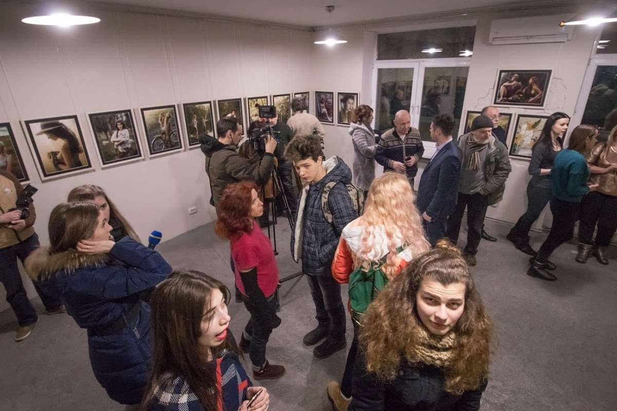 Экспозиция включает 33 работы днепровского фотографа Экспозиция включает 33 работы днепровского фотографа