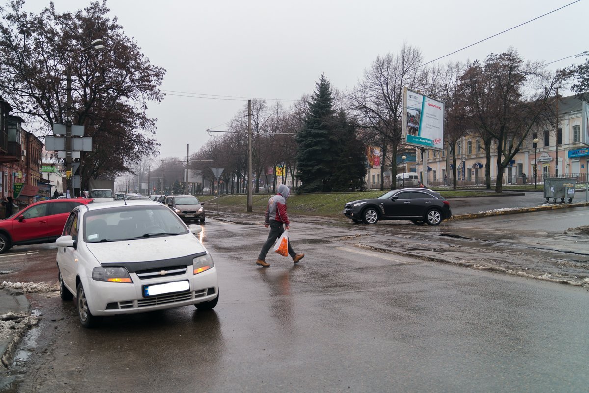 На Святослава Хороброго сбили женщину На Святослава Хороброго сбили женщину
