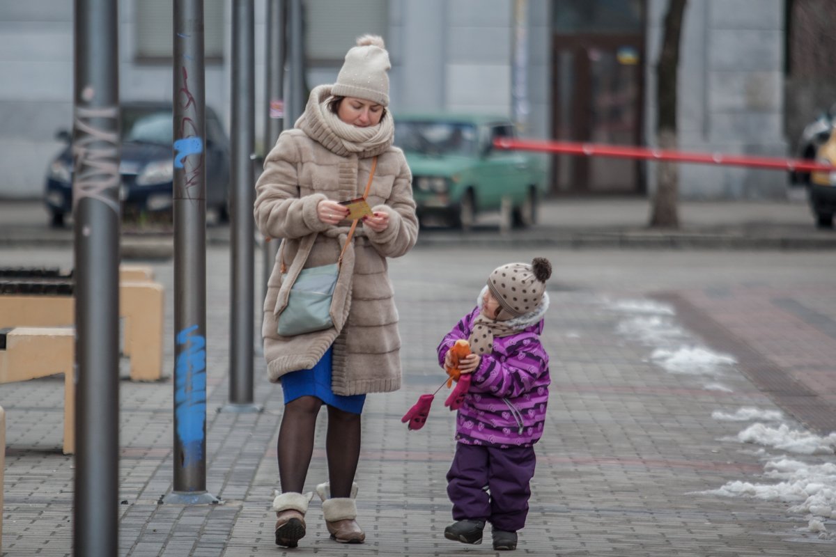 Зима может быть очень даже теплой, когда ты с мамой  Зима может быть очень даже теплой, когда ты с мамой