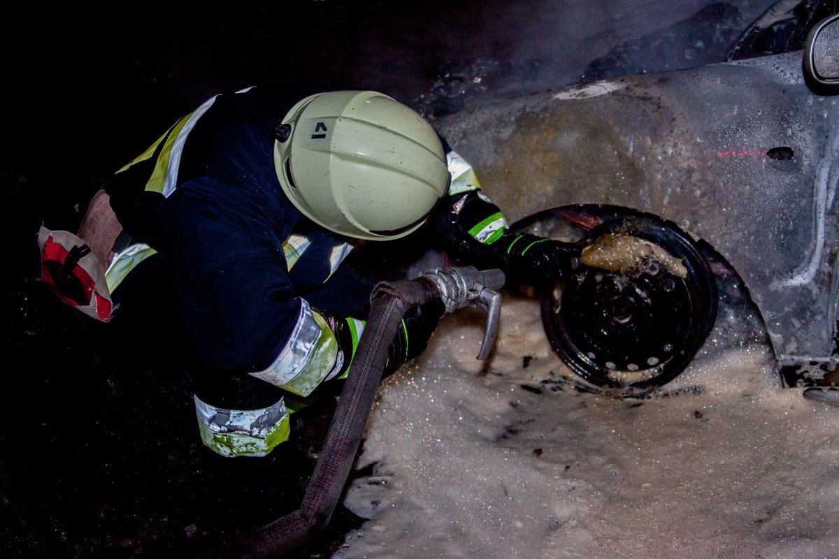 Возгорание началось с моторного отсека