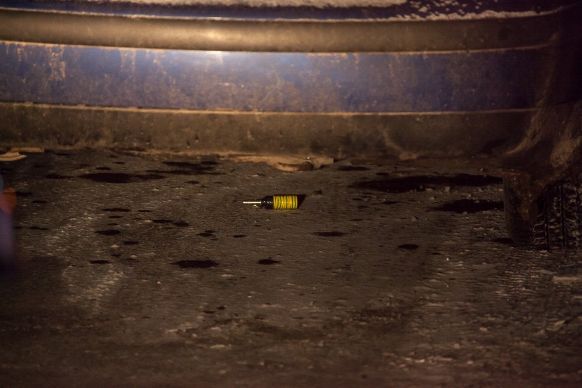 Патрульные заметили предмет похожий на гранату Патрульные заметили предмет похожий на гранату