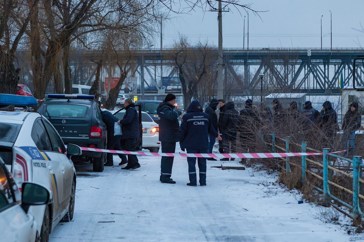 Возле Речпорта нашли труп мужчины Возле Речпорта нашли труп мужчины