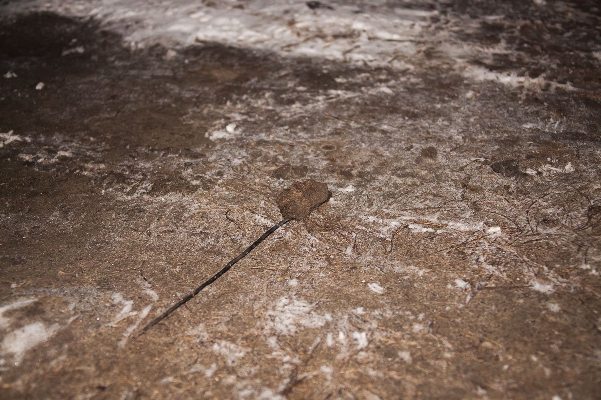 Факел, который использовали для поджога авто Факел, который использовали для поджога авто