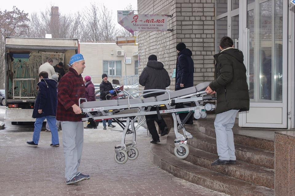 Вторую партию гуманитарной помощи из Франции получила детская областная клиническая больница Днепра