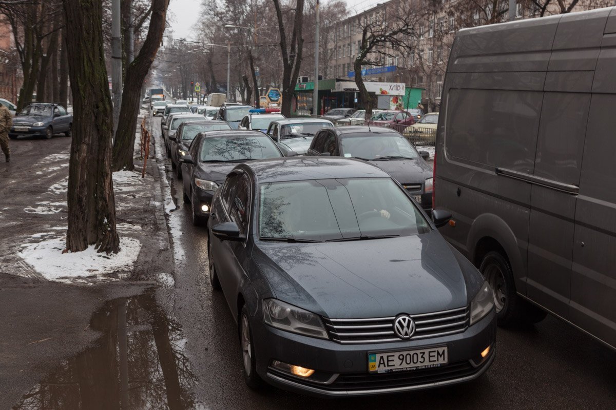 На месте работают сотрудники патрульной полиции На месте работают сотрудники патрульной полиции