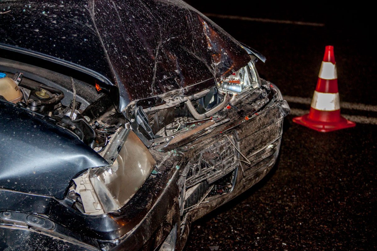 В результате аварии пострадала девушка В результате аварии пострадала девушка