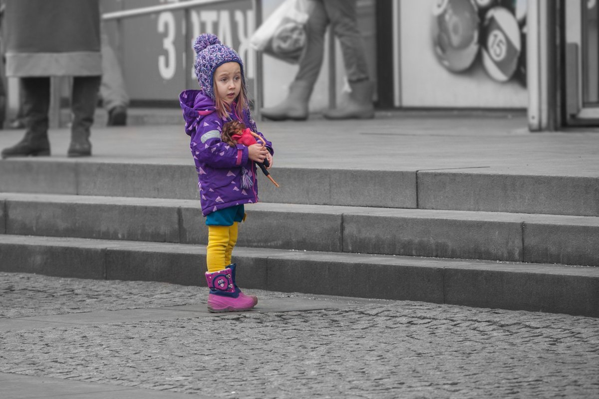 Дети умеют быть яркими даже в самый серый день Дети умеют быть яркими даже в самый серый день