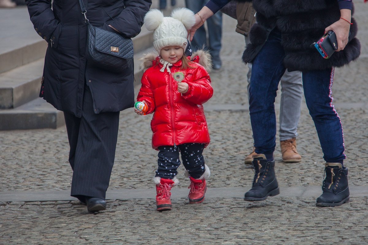 Февраль, достать конфет и хавать... Февраль, достать конфет и хавать...