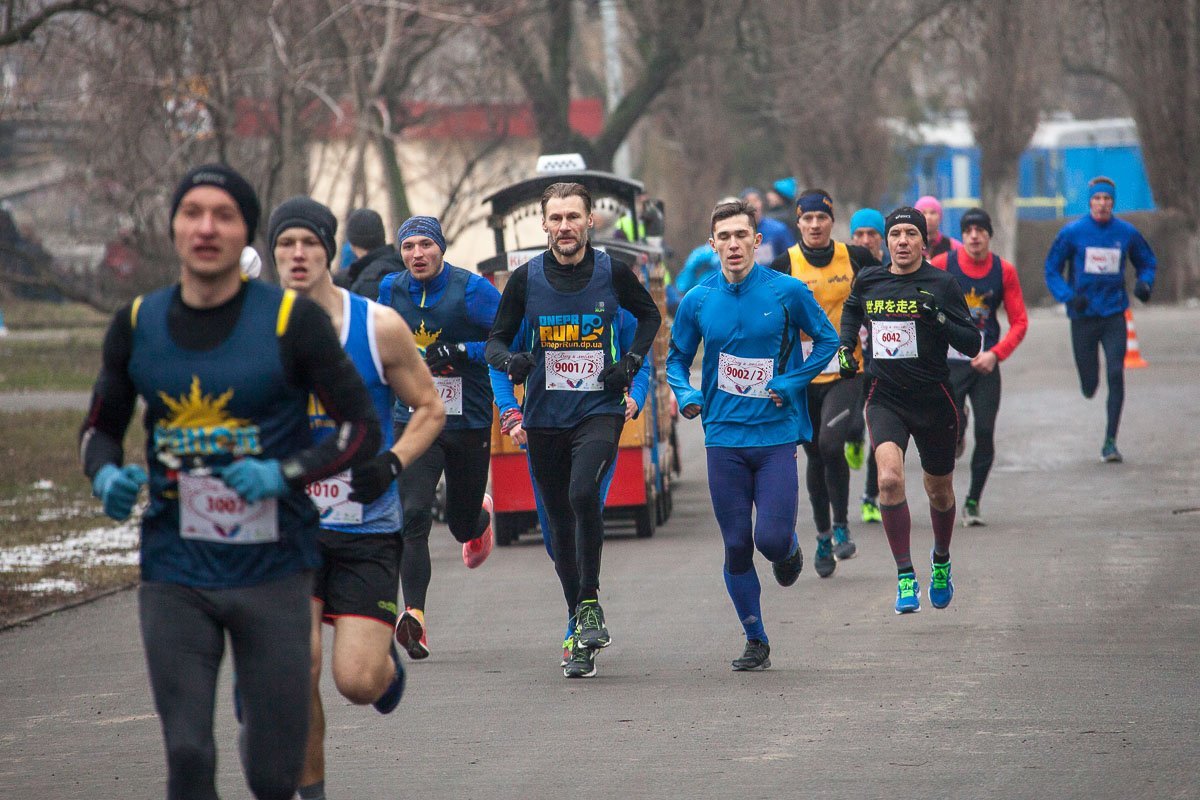 17 февраля в 12:00 в парке Глобы прошел забег «Влюбленные в бег», посвященный Дню всех влюбленных