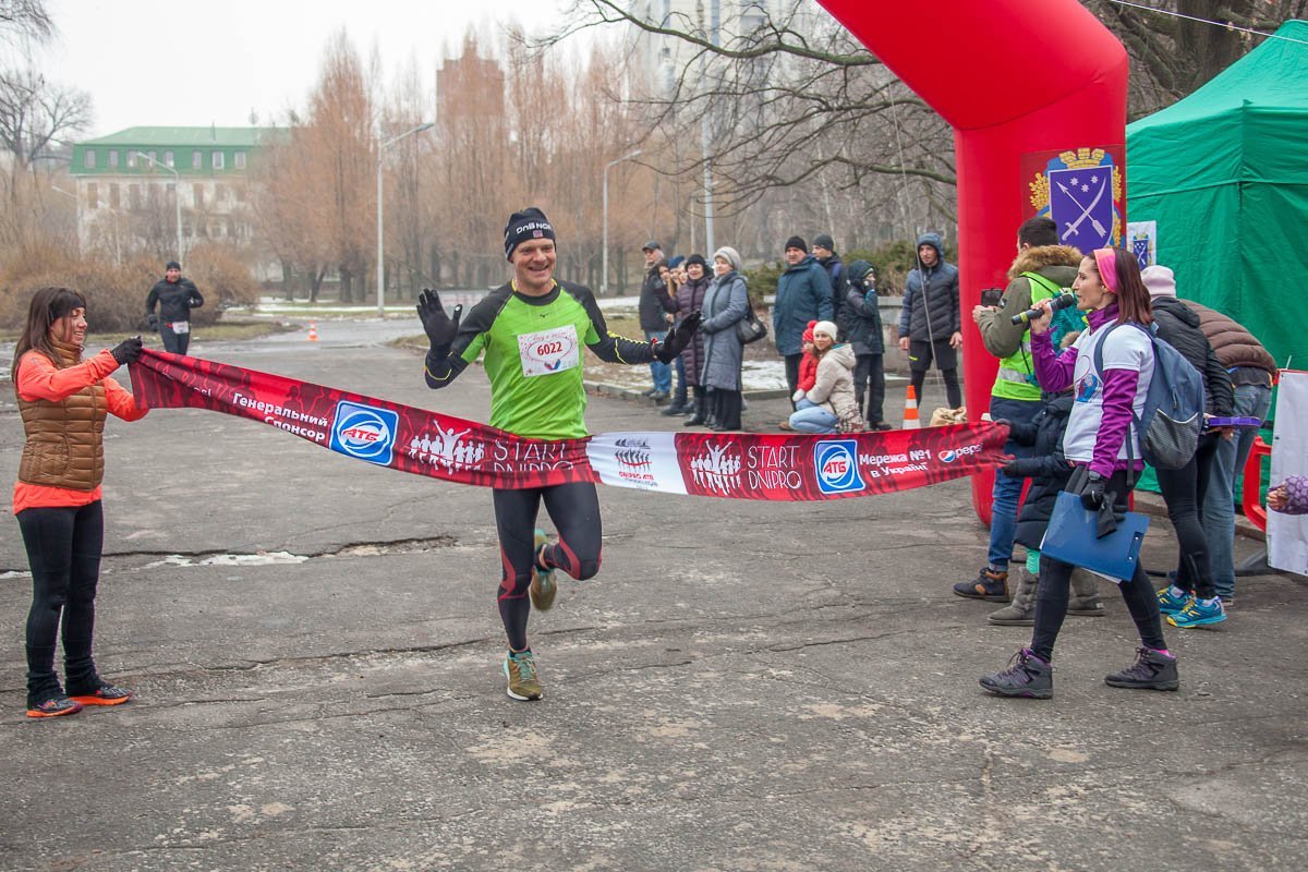 Преодолеть 6 км за 16:57 удалось Ивану Бабарыке