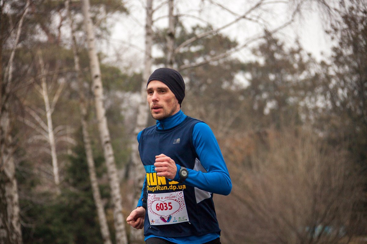 Участники забега соревновались в двух дистанциях: на 3 и 6 км.