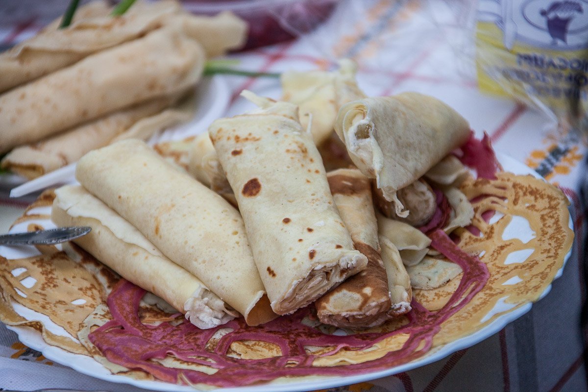 Все желающие могли попробовать блинчики