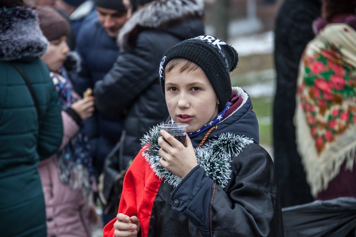 Дети наряжались в костюмы