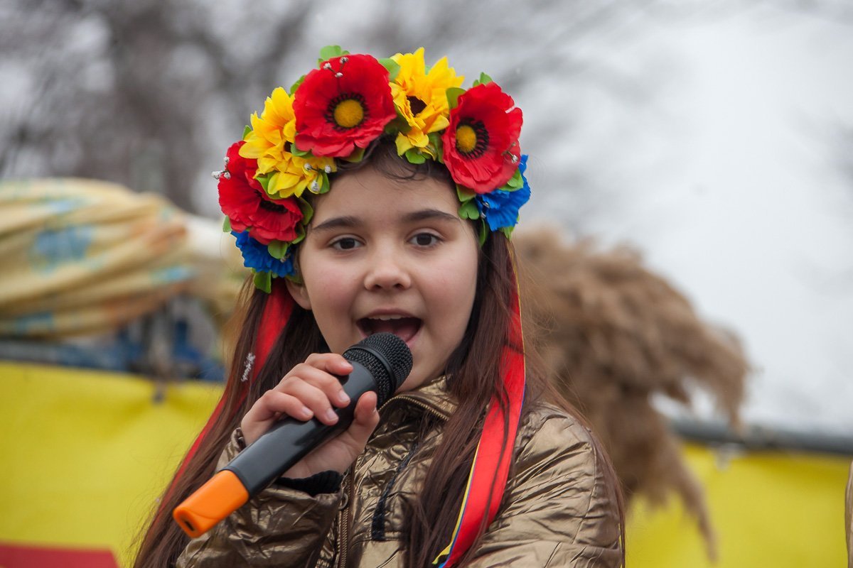 На сцене выступали коллективы