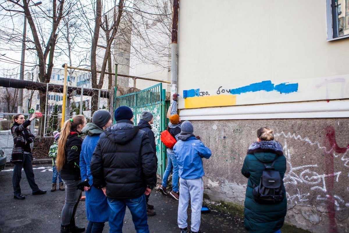 Сегодня акции охватили несколько районов города