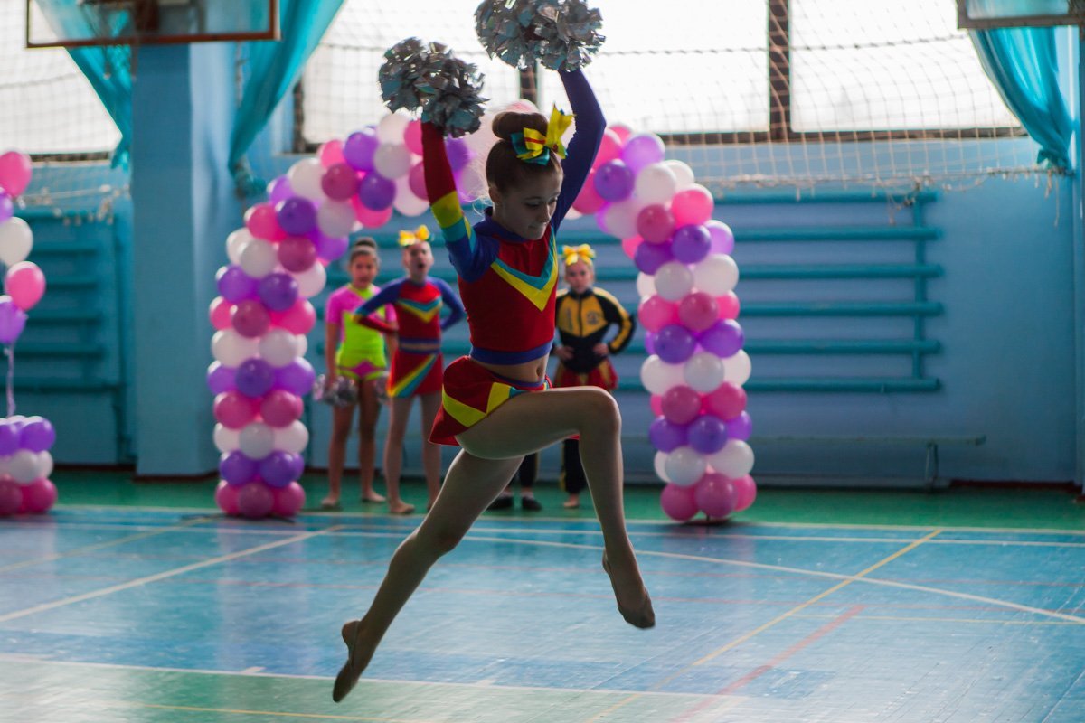 За выступлением девочек наблюдали не только члены жюри За выступлением девочек наблюдали не только члены жюри