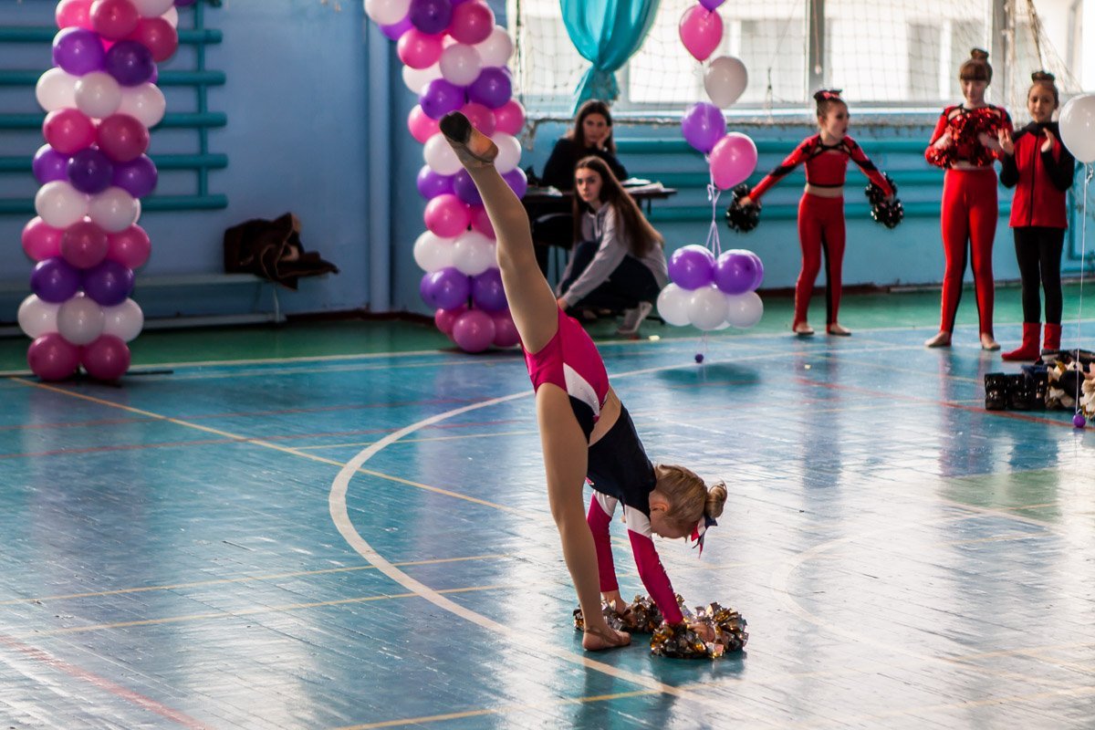 Жюри оценивало технику и артистизм каждой спортсменки Жюри оценивало технику и артистизм каждой спортсменки