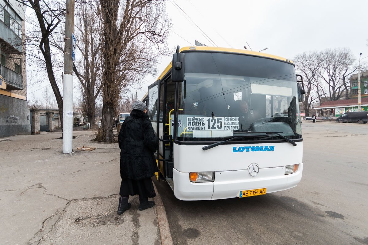 Интервал движения составляет 15 минут по будним и 15-20 минут по выходным Интервал движения составляет 15 минут по будним и 15-20 минут по выходным