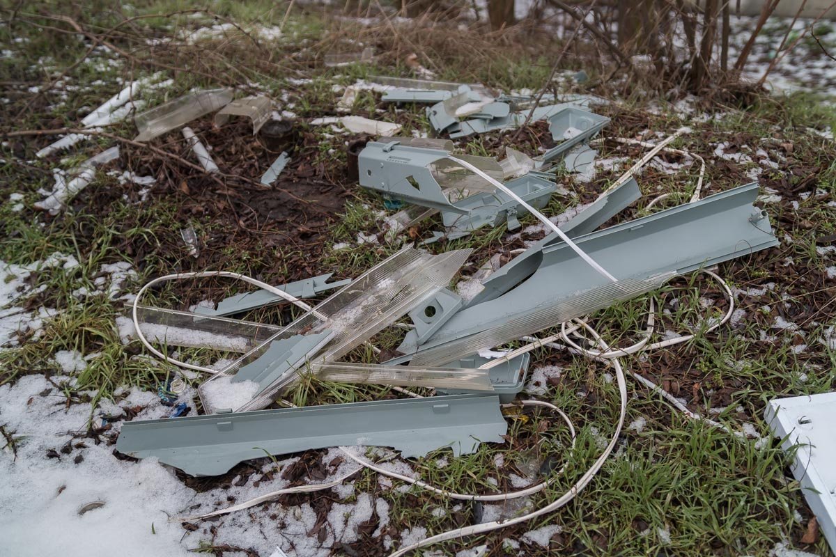 Когда не можешь понять, где заканчивается стадион и где начинается свалка