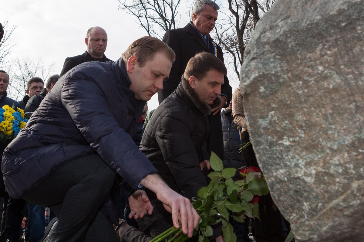 Присутствующие испытывали смешанные чувства - и тоску, и гордость Присутствующие испытывали смешанные чувства - и тоску, и гордость